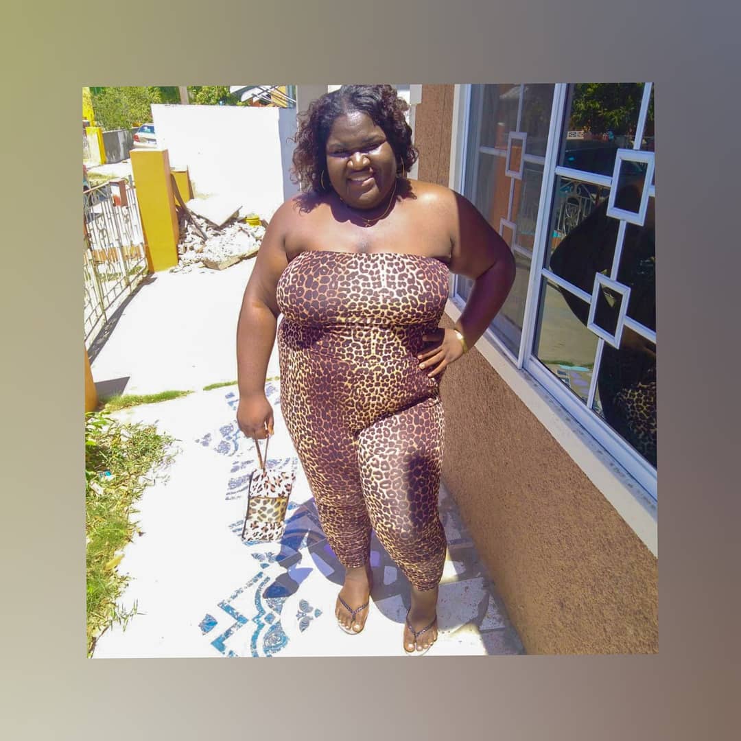 chartinaaa's tweet image. I got myself popping like expensive Moet and Chandon🧚‍♀️🍾