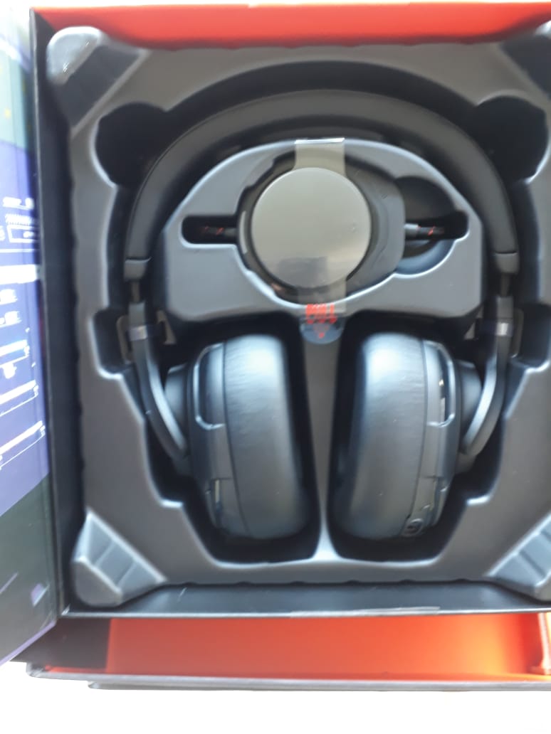 TxozinOW's tweet photo. Chegou presente aqui em casa 🤭
pai vai ta voando agora melhor que esse fone impossivel.
#JBLBrasil #JBLQuantum #GamerHeadset
@JBL_Brasil @paiNGamingBR https://t.co/PCyefGOZY2