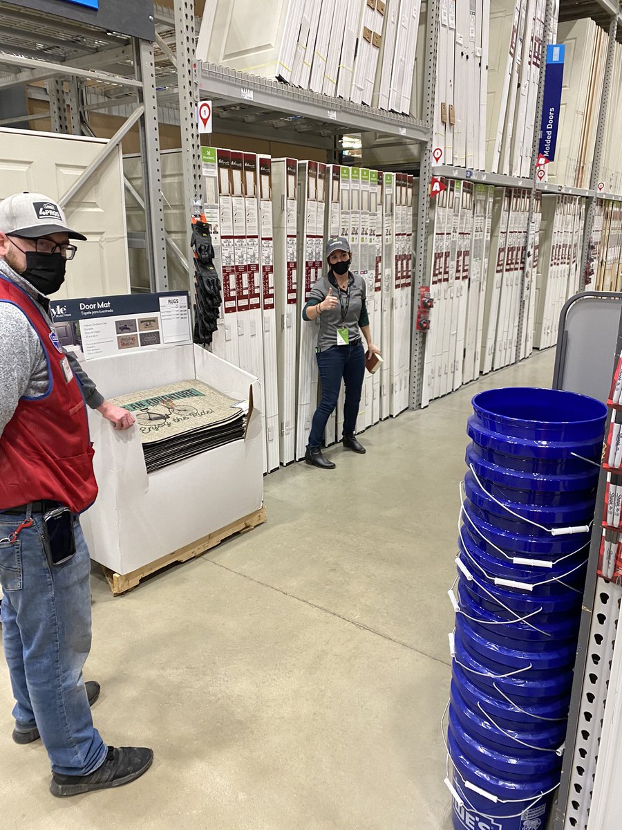 Speciality Tuesday spending time teaching our team. Lowe’s is always taking care of their people.