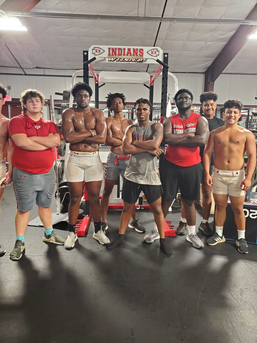 Good to see some old heads that showed up and worked out with us today! Programs don't graduate !! <a href="/KATFrench15/">Katlan French</a> @Biloxifootball1