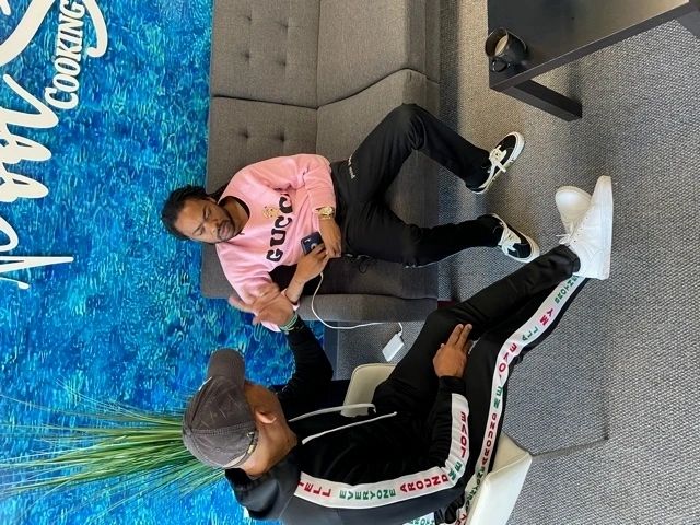 PoolsideNews's tweet image. Virginia's Top Independent Rapper shares his perspective on Today's Hip Hop Industry on an Exclusive Interview on Poolside Cooking.  
#PoolsideCooking
#GetWet
#WeCare
#BlackTie
#MoSouthMusic 

PoolsideCooking.com