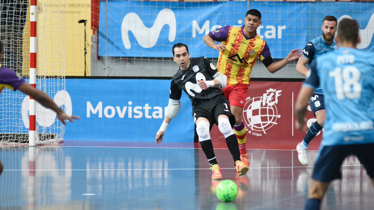 📸 ¡Las mejores fotos de la primera mitad del encuentro #InterPalma gracias al sensacional trabajo de <a href="/HelenBoto/">Helen Boto</a>! 

⬇️ Puro espectáculo #futsal sobre la pista del #JorgeGarbajosa 

👏🏻👏🏻¡¡Y todavía nos quedan 20 por disfrutar!!

👀 En <a href="/teledeporte/">Teledeporte</a> 

#SomosFutsal #MovistarInterFS