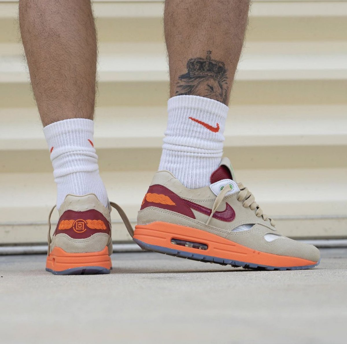 air max 1 clot on feet