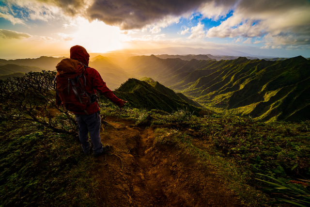 HawaiianAir's tweet photo. Thankful for breathtaking views like these.😍

#TrekResponsibly 
📷 @kolohe.808 (Instagram) https://t.co/zNRnlfku5K