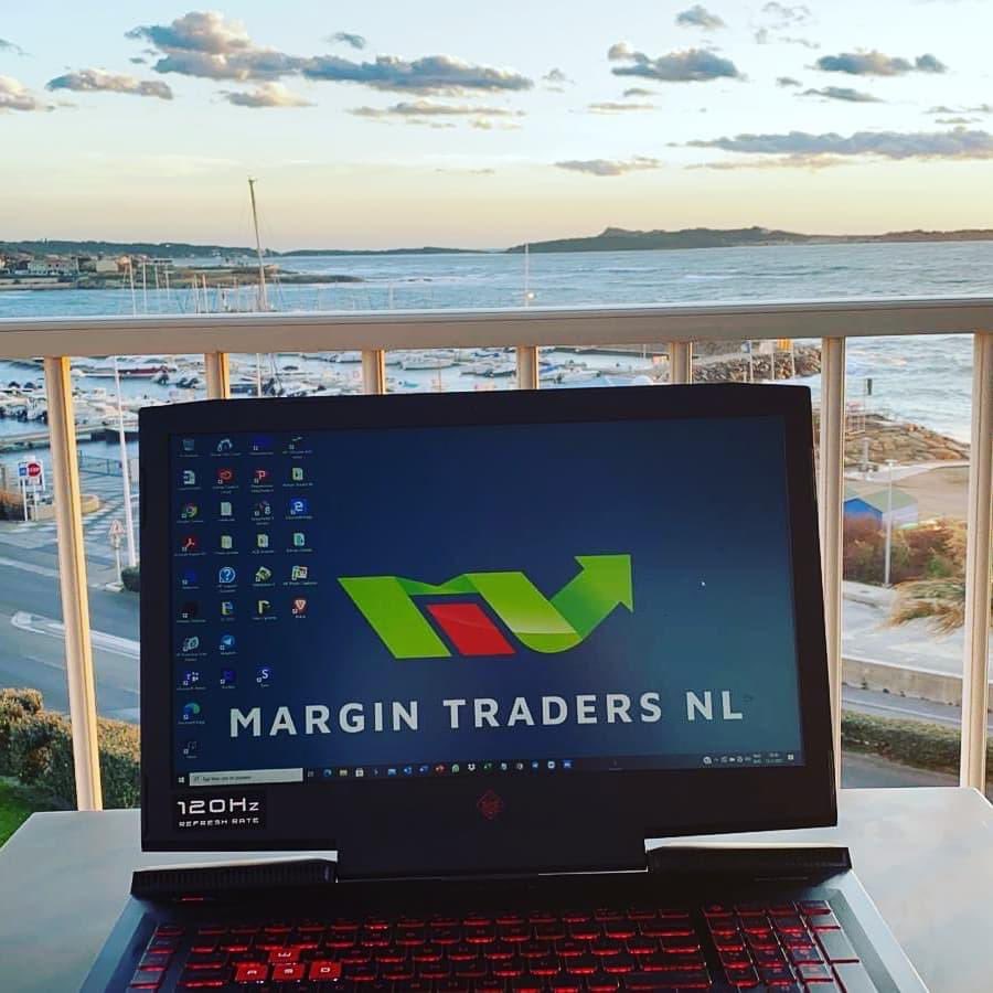Sometimes it's good to get some fresh air and sun, to free our minds. And then power up for more succesful trades @margintradersnl 
Living the Dream, living in financial Freedom!
#cryptocurrency #trading #Bitcoin #freedom #income