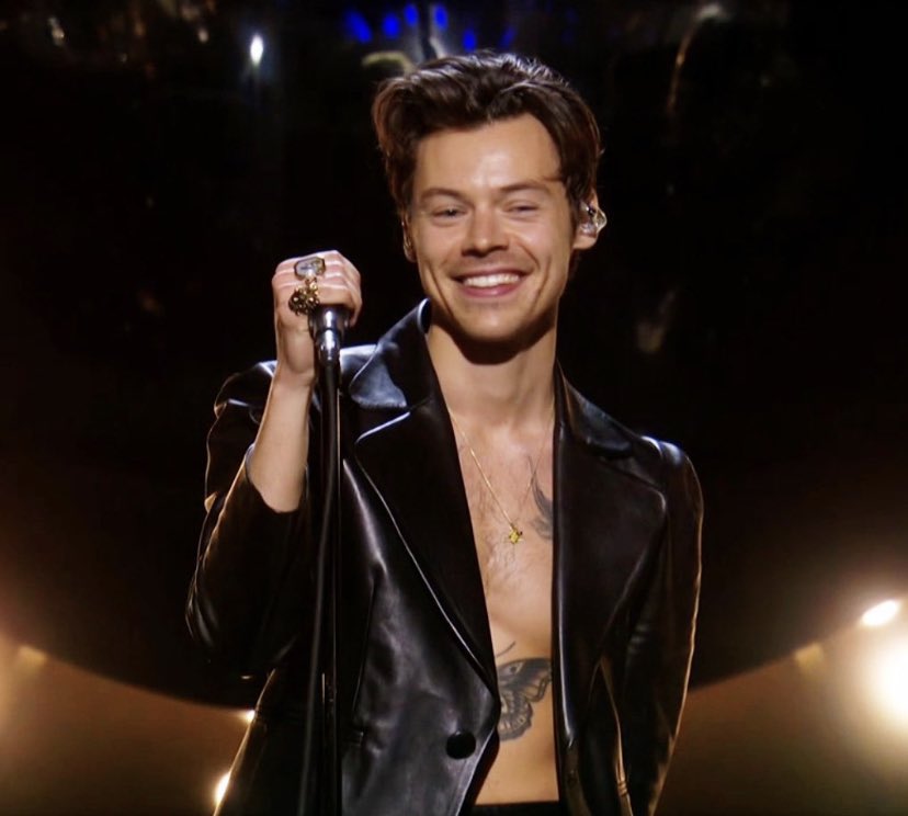 teatowelsuit's tweet photo. hi @coolboobz19 let me offer this as a rebuttal #isheok #sadharry #hazza https://t.co/bTJx5OIZpZ