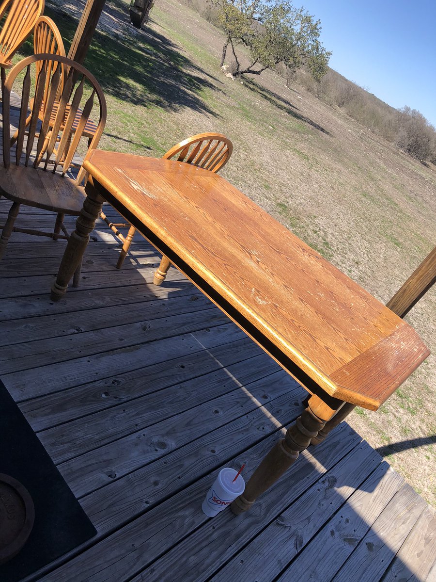 Cami_Moore's tweet photo. Selling this table I redid. It seats 6 people and comes will all 6 chairs. Message me for price &amp; details. Would really love to get it out of my house soon so please share 🖤 https://t.co/oD8TKMq6FC