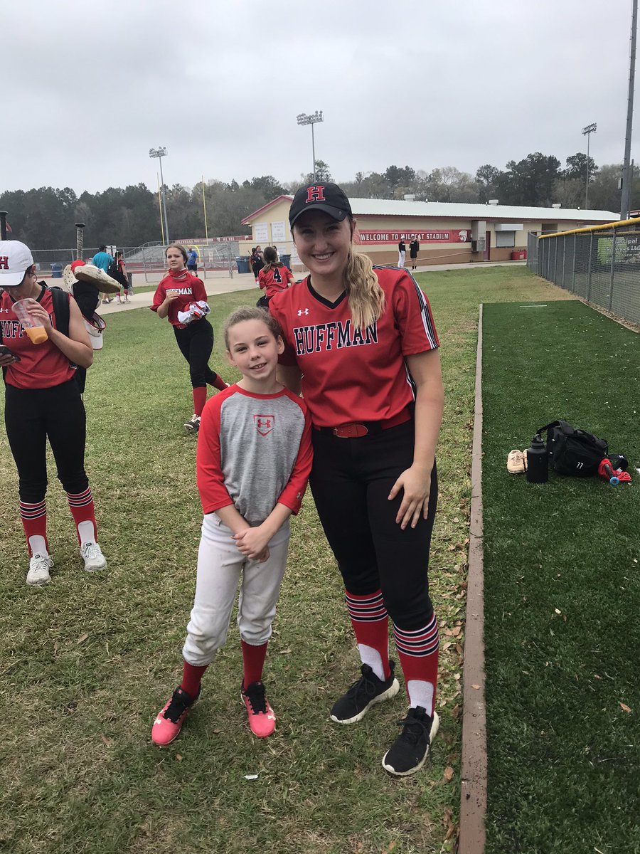 Good wins for the Falcons and Lady Falcons today! ❤️🖤⚾️🥎 #RiseUp <a href="/Cody_Oliphant14/">Cody Oliphant</a> <a href="/mason_strolberg/">Mason</a> <a href="/twizzle_34/">Tyler Wilkins</a> <a href="/hagenlynnlee/">hagen pike</a> <a href="/FalconsHuffman/">Huffman Baseball</a> <a href="/tsamp05/">Troy Sample</a>