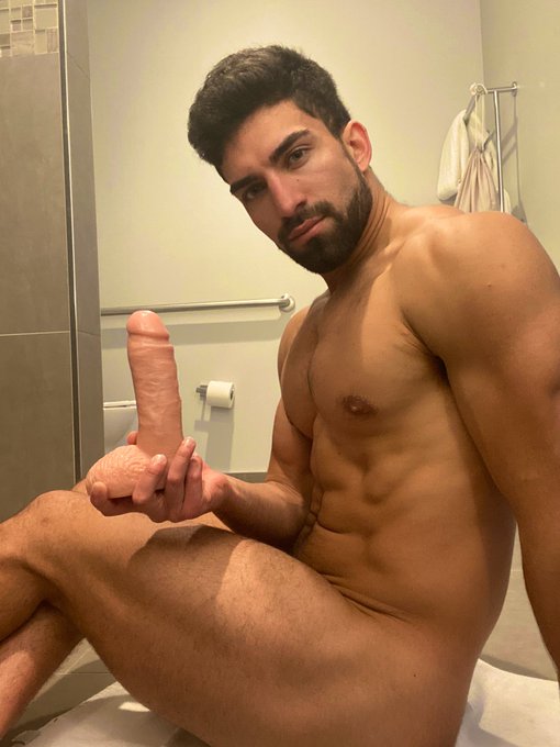100 Rt and I&rsquo;ll try to get this new 9 inch dildo in my ass on my onlyfans   https://t.co/6wio8ZP1wA https://t