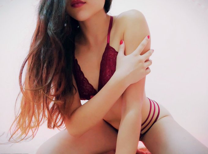 No me dejes con las ganas  😈🥵 ven a pasarla rico 😋  https://t.co/ZdoK3rjQx1 https://t.co/X8zLxMSJE0 https://t<a href="/tag/sexy"class="tags"><span>#sexy</span></a><a href="/tag/latina"class="tags"><span>#latina</span></a><a href="/tag/rt"class="tags"><span>#rt</span></a><a href="/tag/xxx"class="tags"><span>#xxx</span></a>