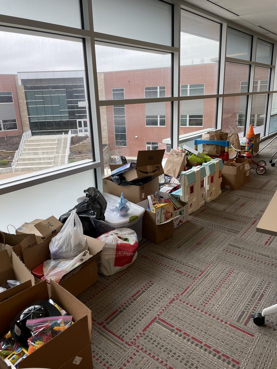 Preschool Toy Drive ✅
>>> Goal: 200 items, actual donations: 370+
>>> estimated over $3,500 worth of toys 
Big win for stuco and our little lions who are going to be swimming in toys!