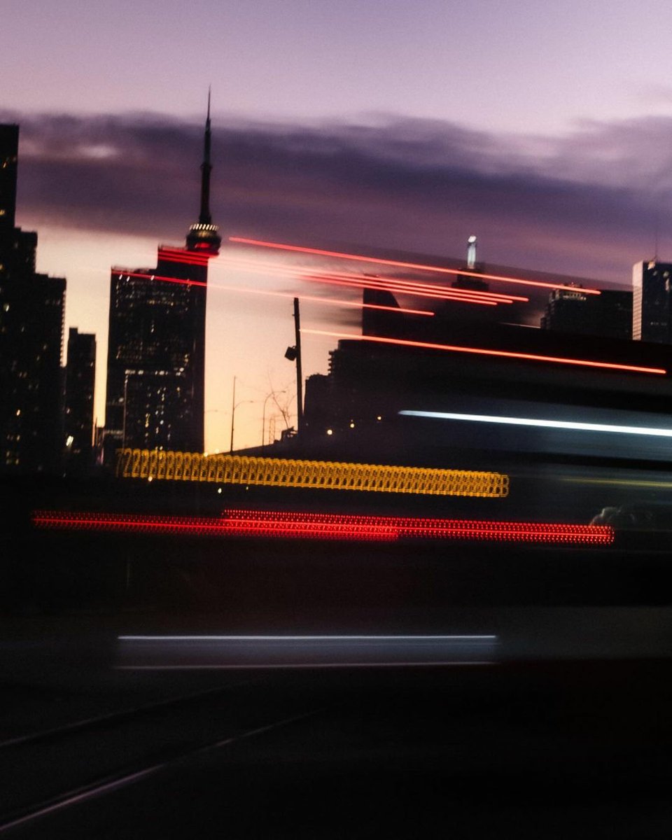 ProLabCanada's tweet photo. What is your favourite part about shooting #nightphotography? 🌙📸  
We love these TTC bus #lighttrails Lightstep Photo captured on the streets of #Toronto! 📷: lightstepphoto/IG #discoverON #longexposure #ProLabCanada https://t.co/IiJCkFEYBY
