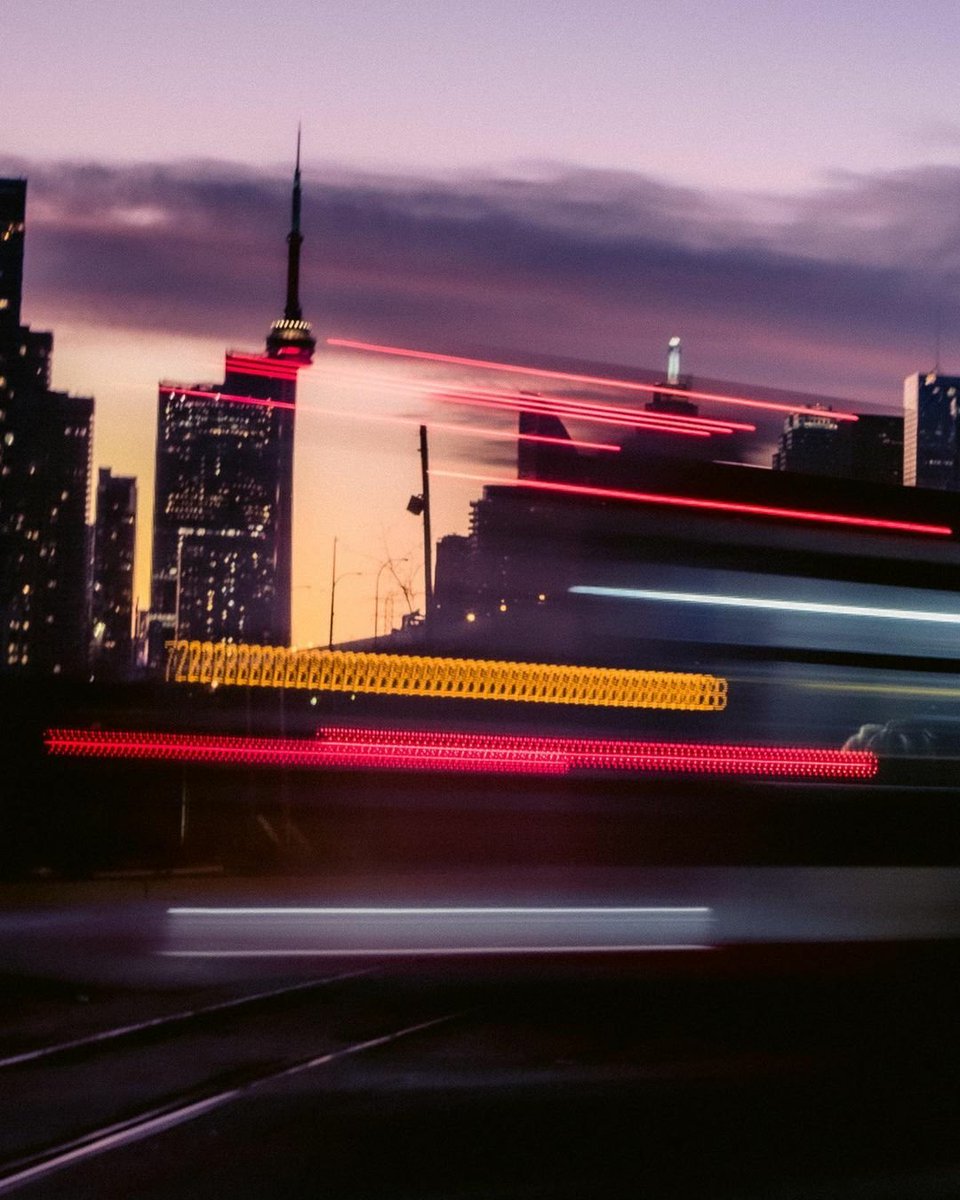 ProLabCanada's tweet photo. What is your favourite part about shooting #nightphotography? 🌙📸  
We love these TTC bus #lighttrails Lightstep Photo captured on the streets of #Toronto! 📷: lightstepphoto/IG #discoverON #longexposure #ProLabCanada https://t.co/IiJCkFEYBY