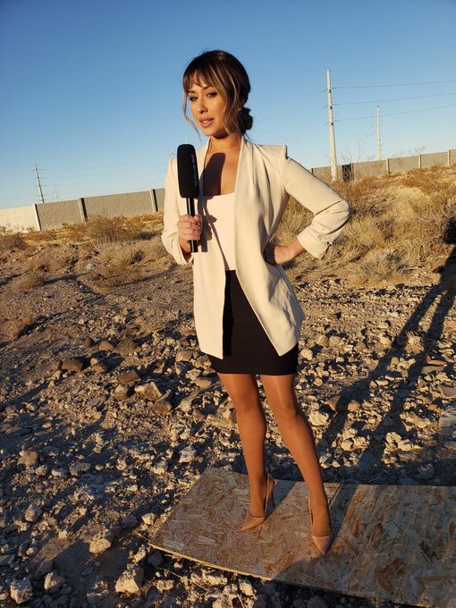 Reporting live from the desert in my designer heels! Good thing these two idiots- DumDum and Stoopid<a href="/tag/femdom"class="tags"><span>#femdom</span></a><a href="/tag/highheels"class="tags"><span>#highheels</span></a><a href="/tag/footworship"class="tags"><span>#footworship</span></a><a href="/tag/pantyhose"class="tags"><span>#pantyhose</span></a><a href="/tag/meangirl"class="tags"><span>#meangirl</span></a>