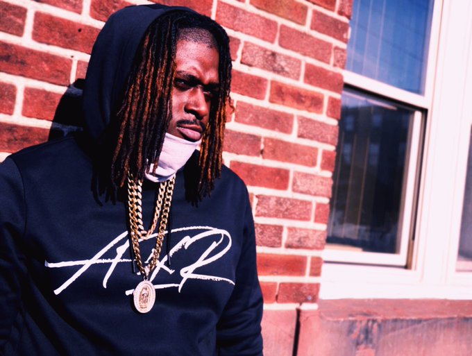 Went from 🔥 to ❄️ immegiately #LuxuriouslyLavish 💔 https://t.co/QrD4tzVhhB<a href="/tag/luxuriouslylavish"class="tags">#LuxuriouslyLavish</a>