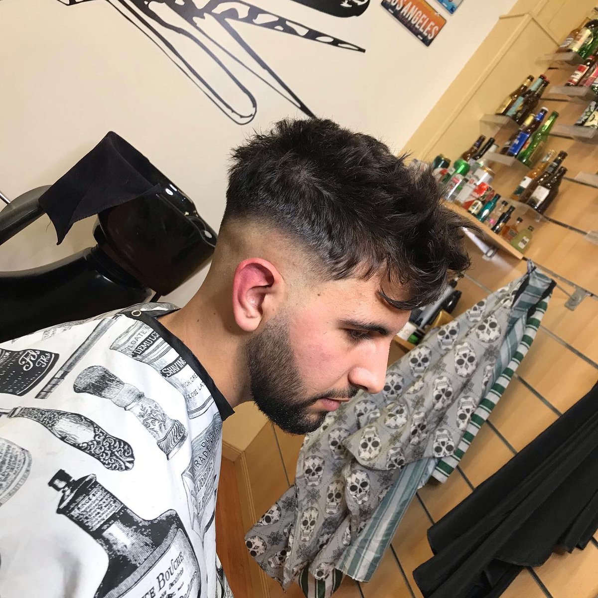 PeluqueriaSamu's tweet photo. 🤟🏾💈✂️ 🔥✂️ 💈#barber #barbershop #barbering #barber #barberlife #barberia #barberstyle #barberlove #barberflow #barbersur #barbercut #barberlive #hair #hairstyle #hairdresser #haircut #hairstylist #hairstylist #estepa #sevilla #andalucia #nofilter #sinfiltro https://t.co/TCdwtmCx4r