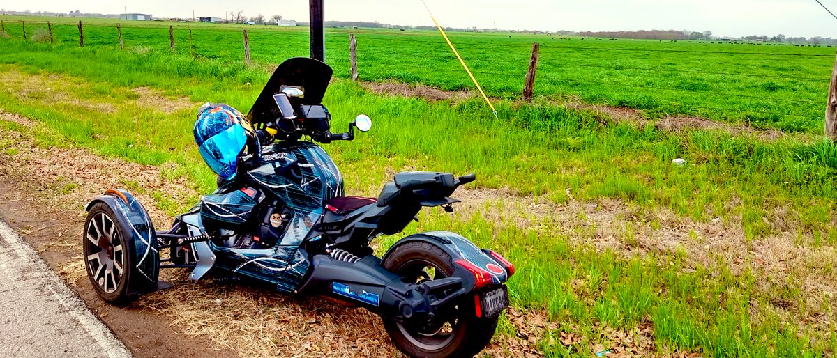 jaysonstreet's tweet photo. Just headed down 1488 till the road ended then turned around and came back! One of the best rides in awhile and Lord knows I needed it! 
A lot of times for me it’s solely about the journey!!! 💜😊 #IsolatedHackerAdventures https://t.co/lUGptal17e