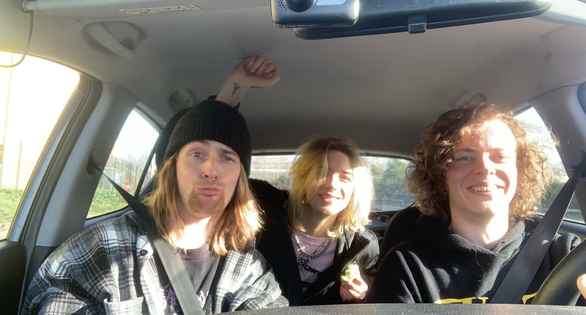 Back in the studio☄️