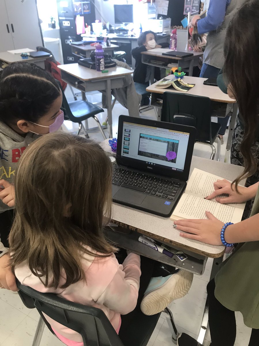 4th grade Stingrays showing GRIT by citing evidence from the text and working together to figure out the theme! #TheStingrayWay