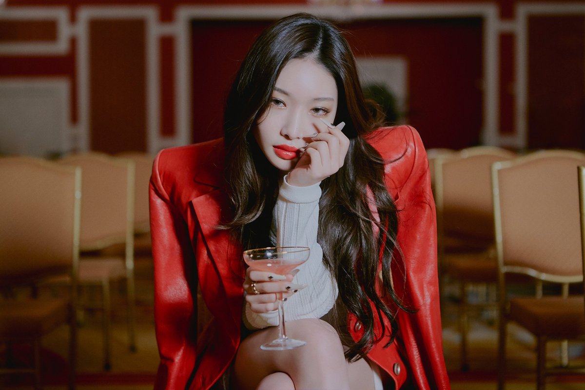 CHUNGHA_MNHent's tweet photo. [POST] 청하, Guaynaa 'Demente (Spanish Ver)' M/V 메이킹 현장

👀 https://t.co/UjcfCvXrEF
▶ https://t.co/j8iPMa9Wh4
🎧 https://t.co/YEzTYGpdba

#청하 #CHUNGHA #Guaynaa
#CHUNGHA_Querencia
#CHUNGHA_Demente
#Querencia #Demente https://t.co/4bAA2YL1hD