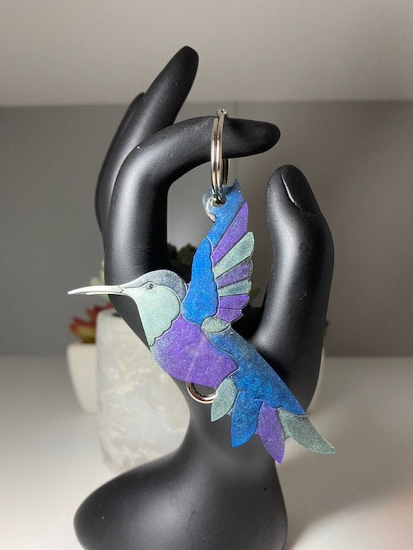 Excited to share the latest addition to my #etsy shop: Hummingbird Keychain etsy.me/3rWuoNE #handmade #hummingbird #hummingbirdkeychain #shopsmall #handmadewithlove #resinart #resinkeychains #funwithresin #bakersfield
