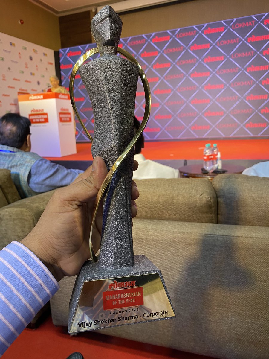 vijayshekhar's tweet photo. Thank you  @nsitharaman  mam and @MiLOKMAT for conferring me with Corporate Person of the Year Award at #LokmatMaharashtrianOfTheYear Awards 2020. 
Dedicating this to young technology businesses contributing to growth of  Indian economy. https://t.co/Baq8RHECkQ