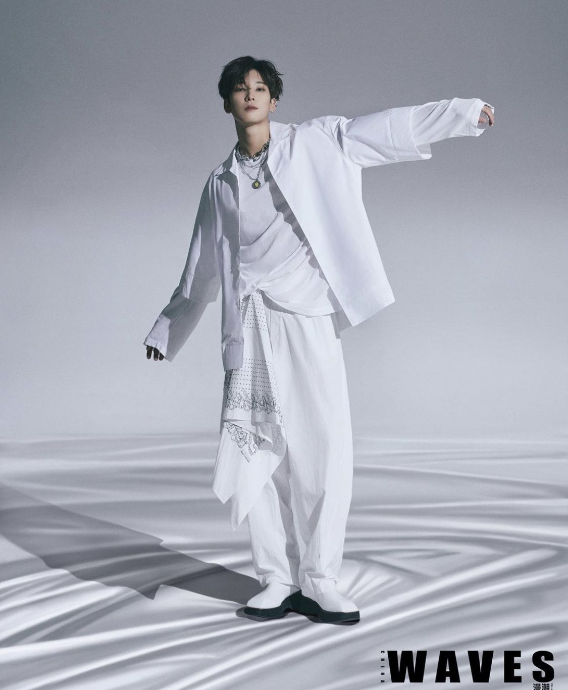 セブチ SEVENTEEN ウォヌ 中国雑誌 『WAVES』 - メルカリ