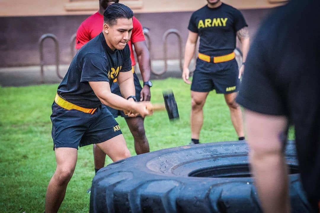 25thID's tweet photo. The winners of the #L7Challenge is @3_7_FA! Congratulations

Way to get after it! 
FSO: 1LT Onorato, Nathaniel
FSNCO: SGT Oliver, Kiante

FiST Squad Time: 19:47. 
With the bonus round, time was 24:56. 

 #JohnWayne #25thDIVARTY #TropicThunder  #StrikeHard #TropicLightning https://t.co/azckm8PKhS
