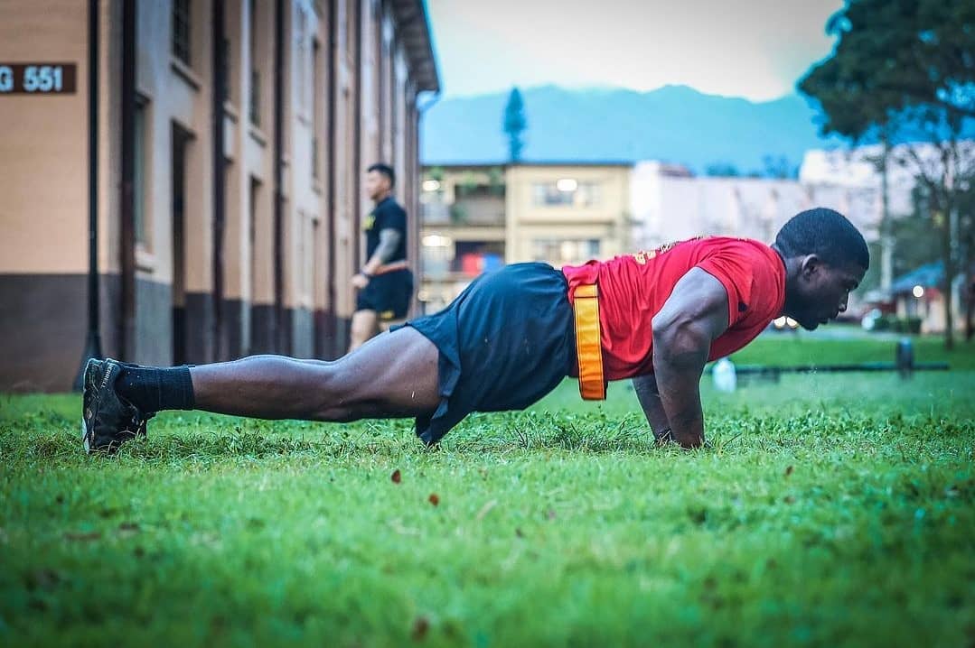 25thID's tweet photo. The winners of the #L7Challenge is @3_7_FA! Congratulations

Way to get after it! 
FSO: 1LT Onorato, Nathaniel
FSNCO: SGT Oliver, Kiante

FiST Squad Time: 19:47. 
With the bonus round, time was 24:56. 

 #JohnWayne #25thDIVARTY #TropicThunder  #StrikeHard #TropicLightning https://t.co/azckm8PKhS
