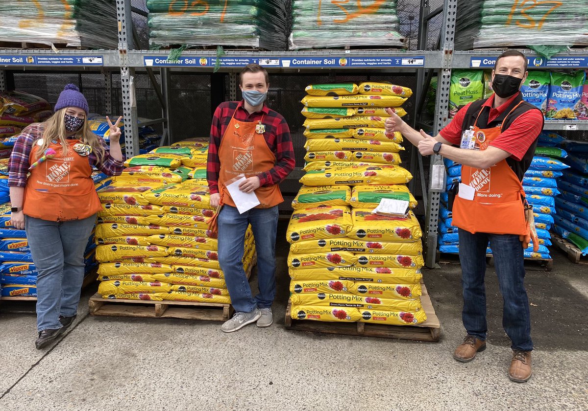 Ian Gustafson (@iangustafsonhd) on Twitter photo SD Associate Bobby getting recognition from the leadership team! Exemplifying GET behaviors! He got an Amazing Online VOC comment! #GET4014 <a href="/KaitlynBGardner/">Kaitlyn Gardner</a> <a href="/4014_brandon/">Brandon HD 4014</a> <a href="/debbiepriest5/">debbie priest</a> @JesseWilkie007 <a href="/D38Ben/">BenH@4014</a> <a href="/Bselch/">Brianna Selch</a> <a href="/kyle_mckinnon12/">🅺🆈🅻🅴 🅼🅲🅺🅸🅽🅽🅾🅽</a> SD Associate Bobby getting recognition from the leadership team! Exemplifying GET behaviors! He got an Amazing Online VOC comment! #GET4014 <a href="/KaitlynBGardner/">Kaitlyn Gardner</a> <a href="/4014_brandon/">Brandon HD 4014</a> <a href="/debbiepriest5/">debbie priest</a> @JesseWilkie007 <a href="/D38Ben/">BenH@4014</a> <a href="/Bselch/">Brianna Selch</a> <a href="/kyle_mckinnon12/">🅺🆈🅻🅴 🅼🅲🅺🅸🅽🅽🅾🅽</a>