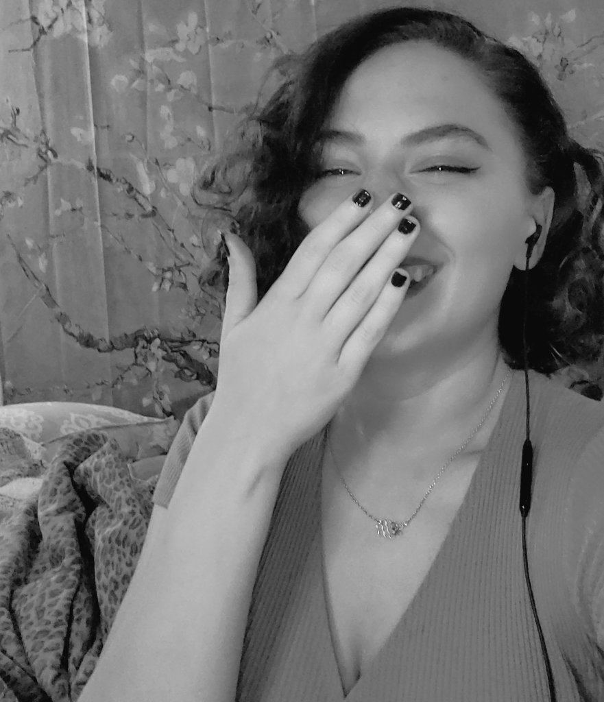 LockeYouUpXOX's tweet photo. I'm finally back from horny jail! And I look so sweet. 💖💖

Too bad looks can be deceiving..😈 

• FinDom FemDom Domme Goddess humanatm finsub • https://t.co/zVPZSBieE5