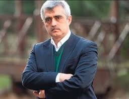 cumaicten's tweet photo. Sayın @MustafaSentop; ��mer @gergerliogluof kararını okutmayın; Elbet makamlar biter ve mahallenize geri dönersiniz ya sonra ! nasıl bizlerin ve milletin yüzüne bakacaksınız ! Vicdanlar ve herkes de biliyor ki, karar hakkı ve hukuku gözetmiyor, mutsuz olmak için bu size yeter. https://t.co/jFEcu1HizU