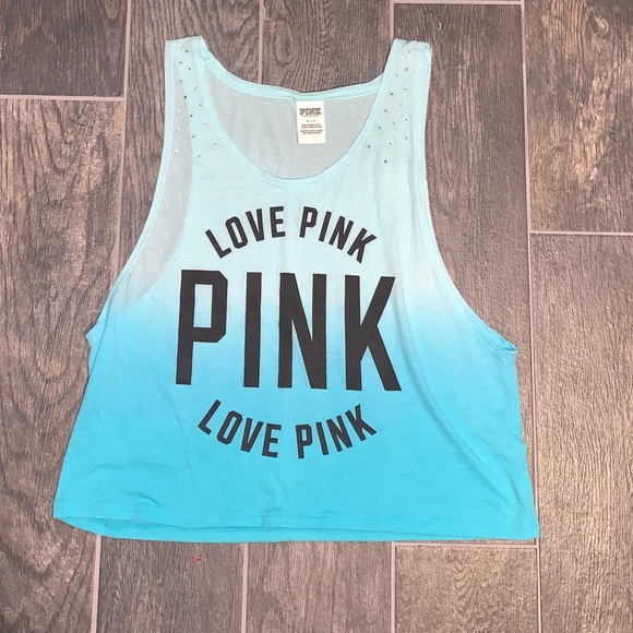 vadussa's tweet photo. So good I had to share! Check out all the items I'm loving on @Poshmarkapp #poshmark #fashion #style #shopmycloset #torrid #pinkvictoriassecret #corral: https://t.co/u8ZFzBFDMO https://t.co/92NcnHo76o