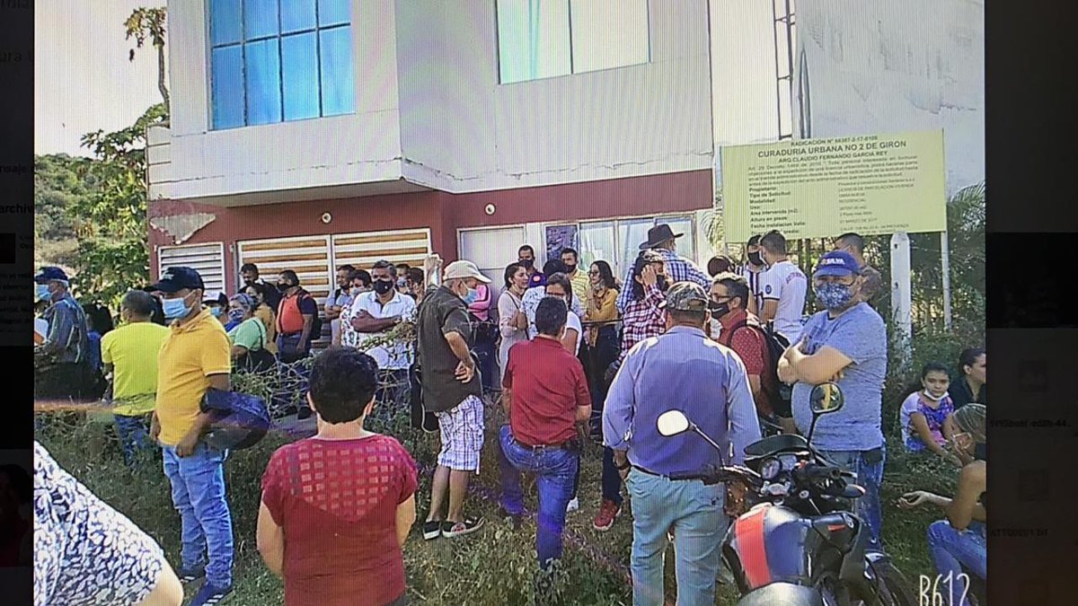 oscarjahir_'s tweet photo. Hace más de 2 años advertí con claridad que la #ConstructoraSantander y Gerardo Sánchez eran los constructores ilegales más grandes de #Girón. Muy triste tener que enterarme hoy que tenía toda la razón ¿Qué pensará de esto el ex Secretario de Planeación y hoy concejal Oscar León? https://t.co/6EdwJ2jEaM