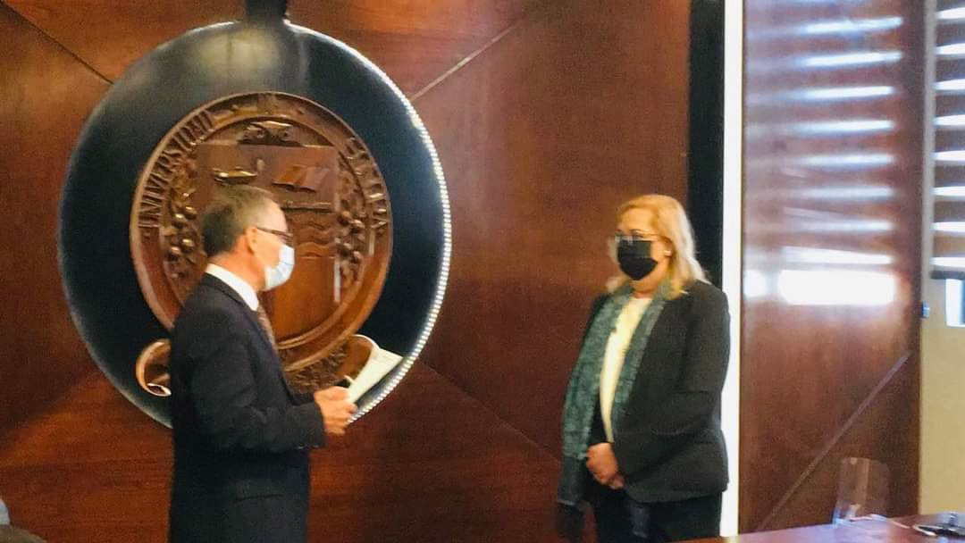 netomunro's tweet photo. María Rita Plancarte Martínez  @RitaPlan es la nueva Rectora de la Universidad de Sonora para el periodo 2021-2025. 
Mi reconocimiento por poner en alto la lucha de muchas mujeres al ser la primer mujer en ese importante cargo, en el que le deseo el mayor de los éxitos. https://t.co/ryd13Fs8k5