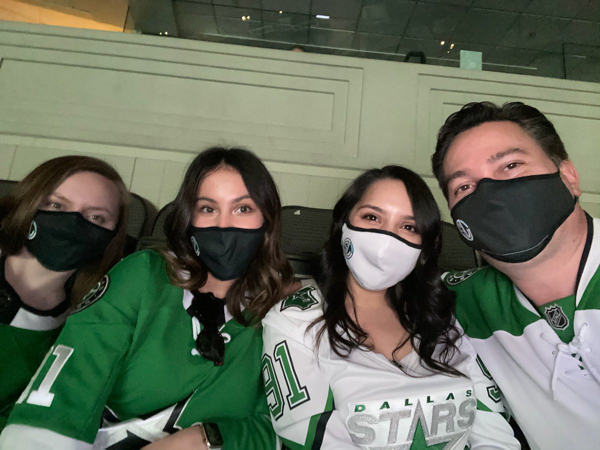 #GoStars We love the reverse retro jerseys!!