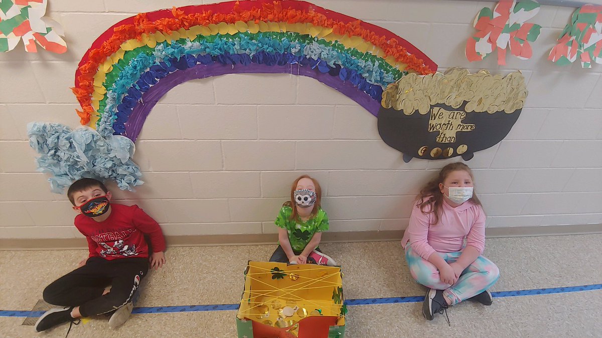PalermoElem's tweet photo. There really is a pot of gold at the end of the rainbow! Their leprechaun trap is set and ready to go for tomorrow! 🍀 https://t.co/6lm9LPF3kL