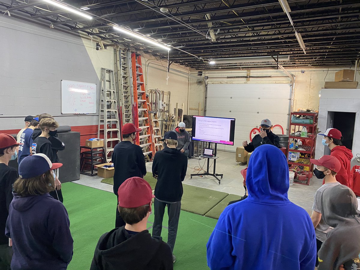 AlexandriaReds's tweet image. Glad to host the next crop of @AlexLLBaseball umpires at The Cage tonight.