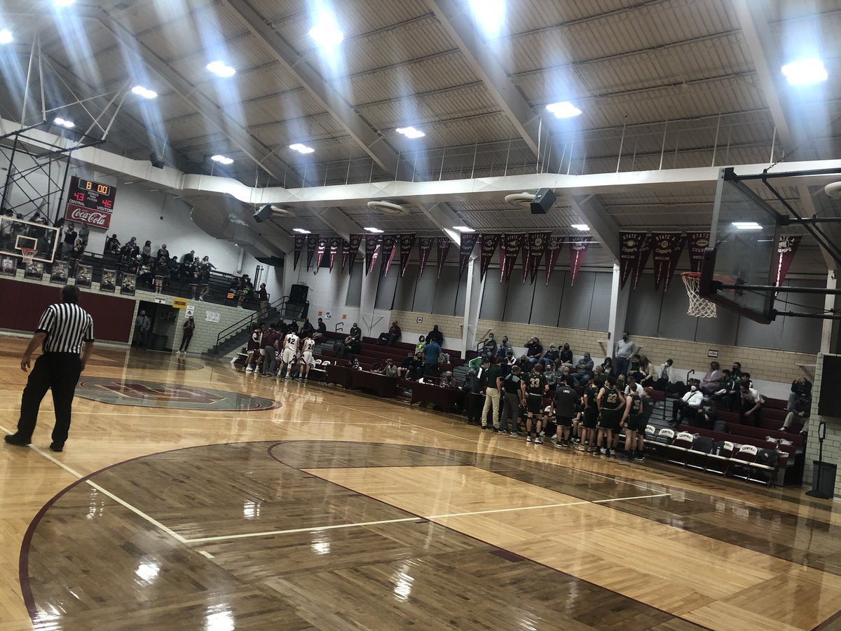 RMetzgerWTOV9's tweet photo. Clarksburg Notre Dame outscored Wheeling Central 12-4 in the 4th... Irish get the W 58-47 in a matchup of top 10 3A squads (yes, AAA this year). Jaidyn West leads all scorers with 26. 
@WTOV9 @WDTVSports 
@Hoops_Roundup https://t.co/cHSGUeGhrb