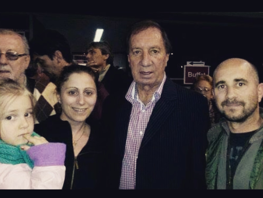 gonalbina's tweet photo. #FelizCumpleDoctor #Gatorei #NarigonDelSiglo #Narigon #DoctorYCampeon https://t.co/KuWk1telvB