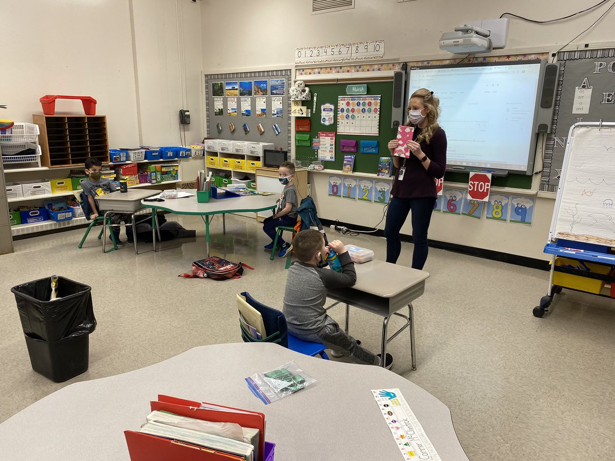 Our students had a great time participating in “unwrap a class read aloud”. Each class was given a gift wrapped story book. They made predications on the author, characters, setting, and plot before unwrapping their mystery book and reading it together. It was so exciting!