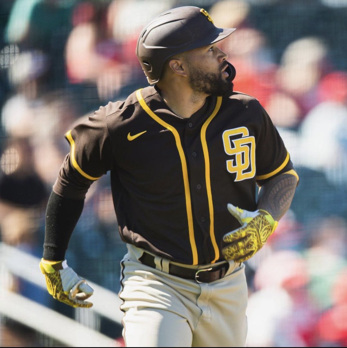 Nick Tanielu tweet media