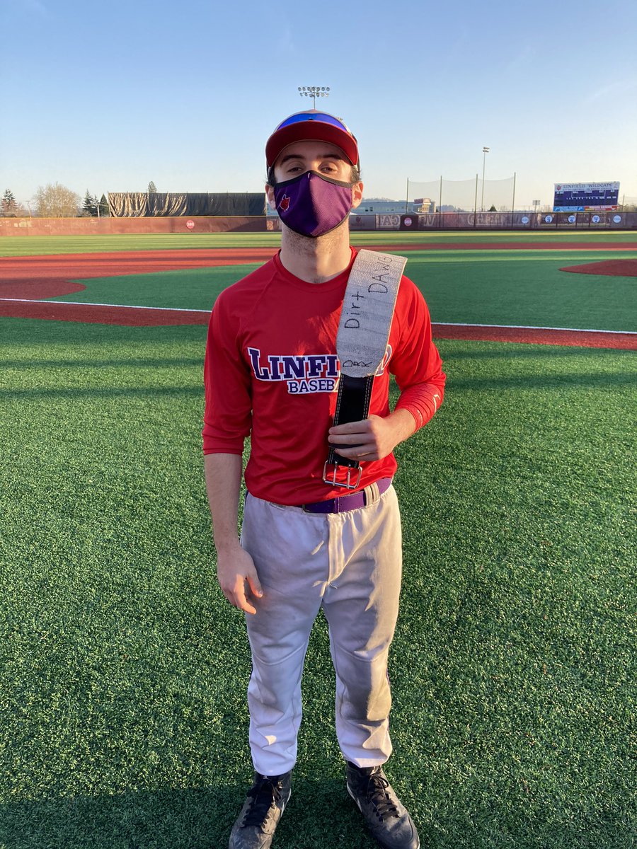 CoachBValentine's tweet photo. #DirtDawg belt goes to the one and only @MoenGarrett from Vancouver, WA❗️💪🏽

#DRK | #RollCats😼⚾️ https://t.co/PGGbVgjCXZ