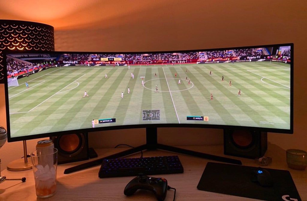 MotivacionesF's tweet photo. Jugar FIFA, Nivel: Espectacular https://t.co/uWsPxhT6Nx