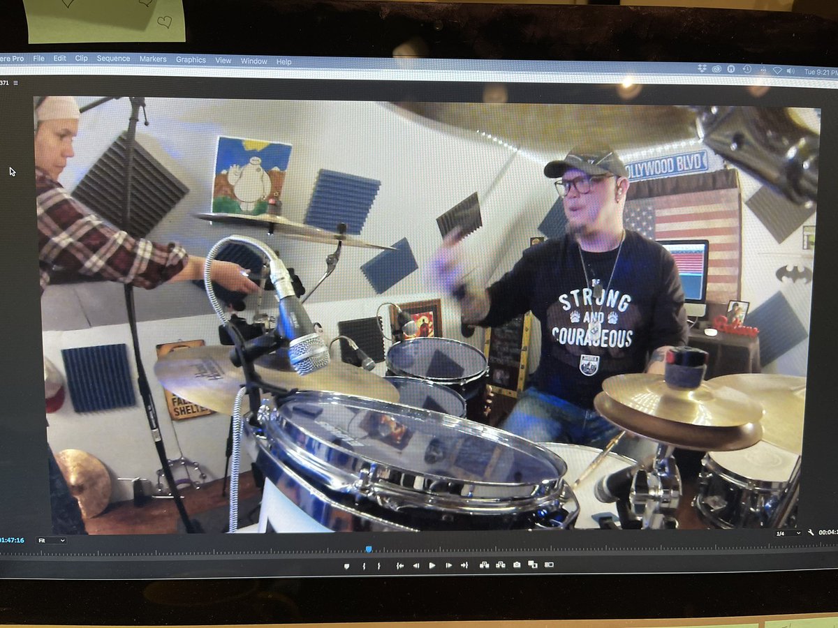 AtticDrum's tweet photo. Editing our first brand new cover for March.
#edits #edit #editing #drums #drummer #drumrock #drumcover #youtube #subscribe #roadto500 https://t.co/82VwpdmUmy