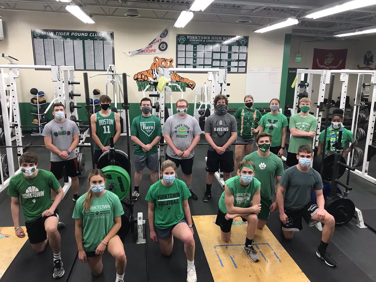 ytownstrength's tweet photo. Green Day Block showed up &amp; crushed the #GriffinChallenge 💪🍀 Proud &amp; honored to coach such great kids!! 👊🏼 #StPatricksDayTheme🍀 #Family https://t.co/vaFi51fU0o