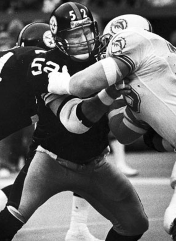HistColFootball's tweet photo. Happy Birthday C Mike Webster, Wisconsin Badgers. 4-time #SuperBowl Champion. Pro Football #HallofFame @BadgerFootball #WisconsinLegends #Wisconsin #Badgers #Steelers #NFL #SteelersNation #CollegeFootball @SportsHistoryHQ #Football @FilmHistoric https://t.co/cdldrWQnR0