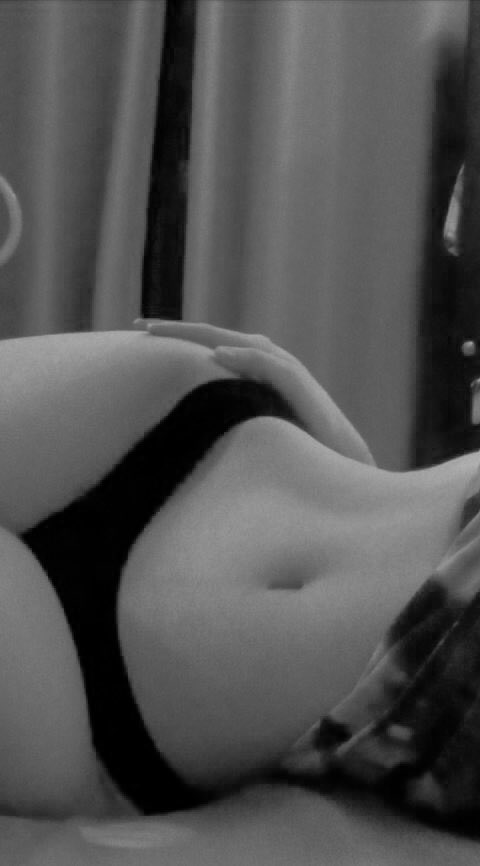 notmyflowers's tweet image. new to nsfw twitter 🥀
-18
-latina 
-bi 
-hard kinks 

rt/&amp;lt;3 to be mutuals