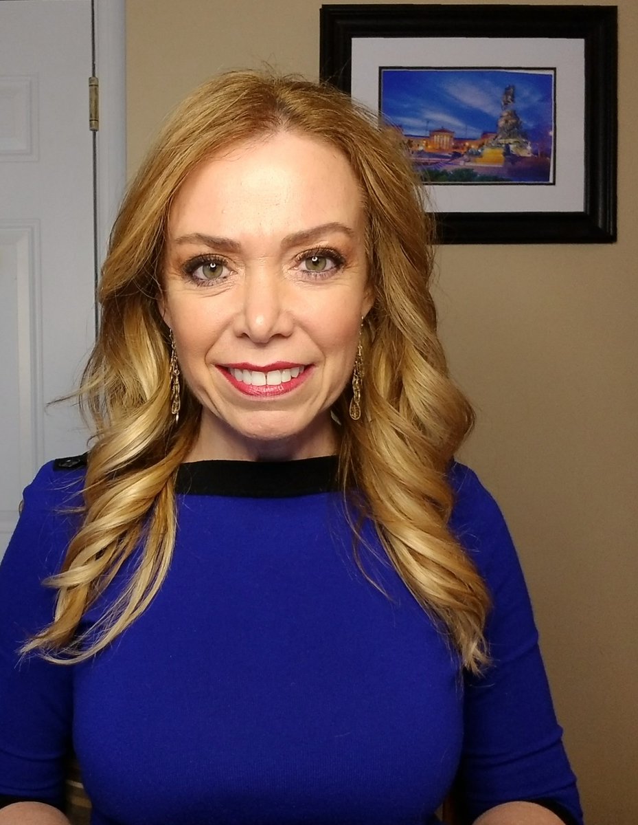 SheilaShowPHL's tweet photo. You guessed it @MikeFOX29 ๐ - I am
wearing my blue today in honor of the one year anniversary to say a heartfelt ๐
#THANKYOU to all our #FrontlineWorkers as #PhillyReflects ๐. https://t.co/kzYLUGdFGF