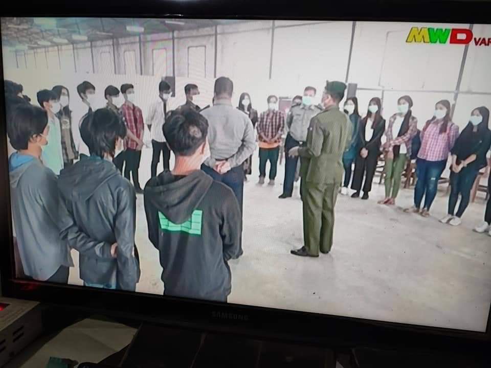 HunHsu95's tweet photo. Arrested students were forced to join the broadcasting of the military-owned channel. There are still students left who were still arrested.
NEWS SUPPRESSION
#WhatsHappeningInMyanmar 
#Mar17Coup https://t.co/3711N1HMFc